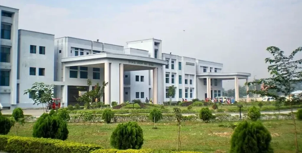 দিনাজপুর মেডিকেল কলেজ