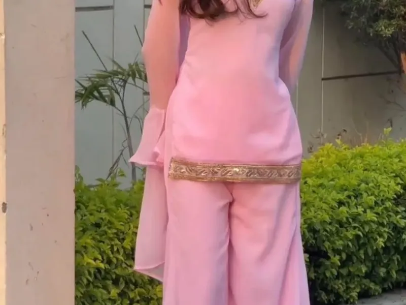 Georgette Sequence Three Piece  জর্জেট ফেব্রিক্সে সিকুয়েন্স কাজ করা ইনার সহ থ্রী পিস কালেকশন।